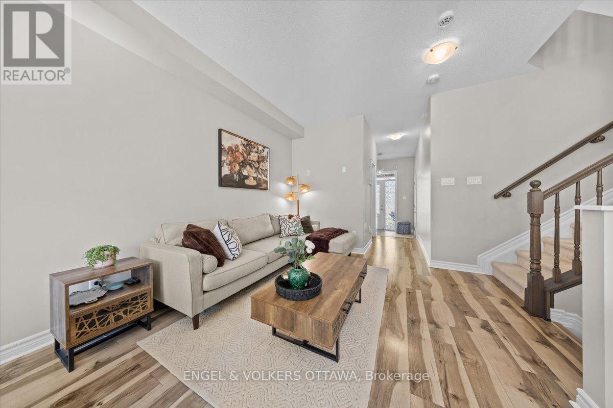 508 HYSSOP STREET - 5