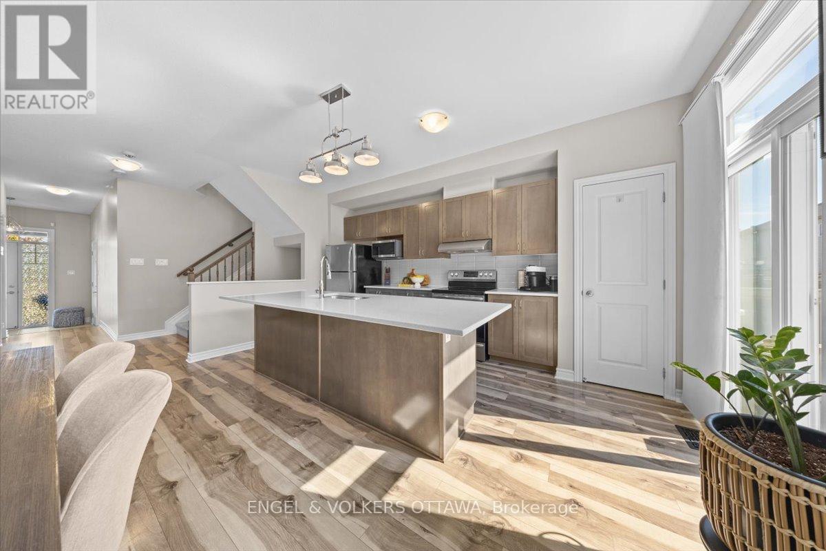 508 HYSSOP STREET - 9