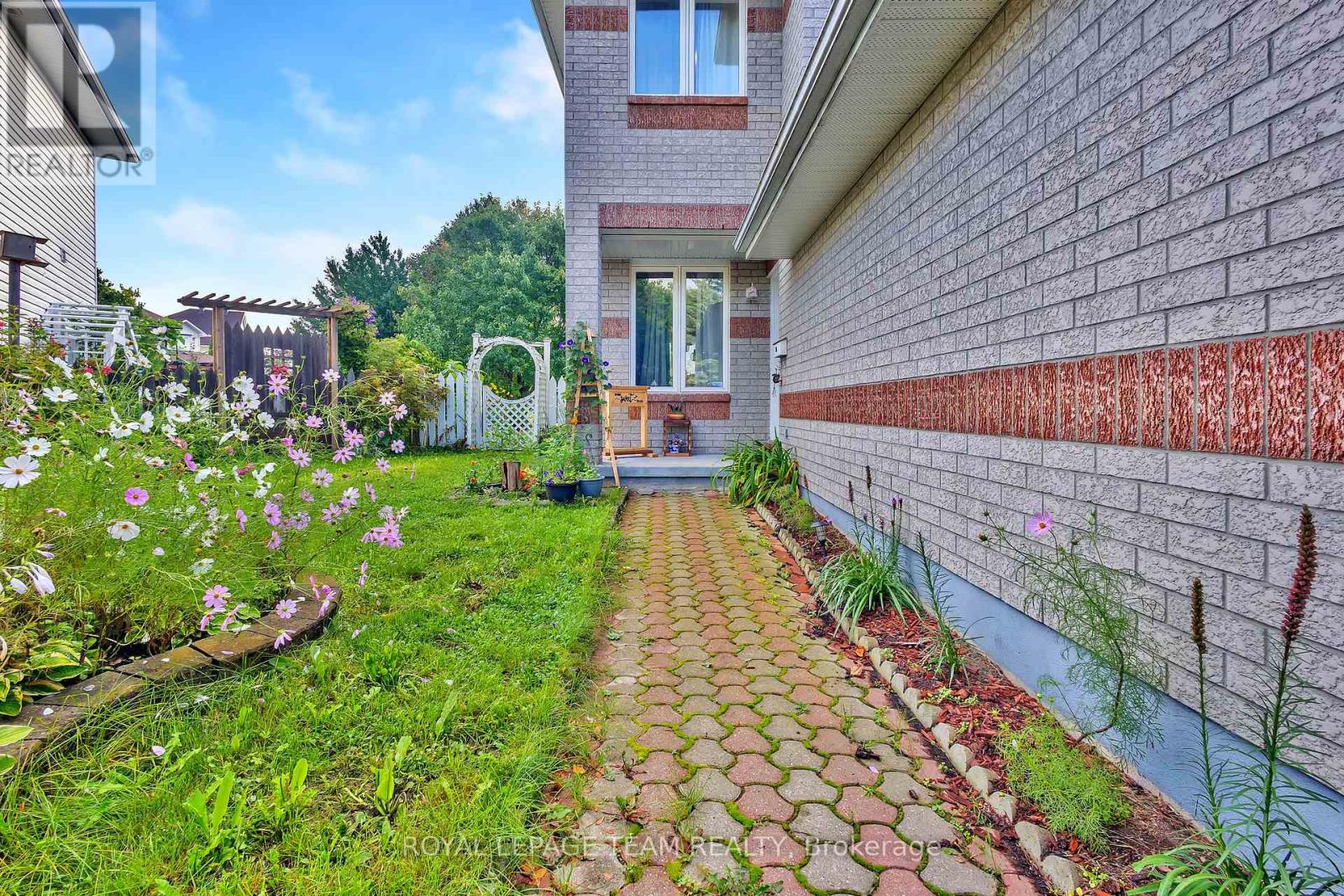 36 SAFFRON COURT - Image 32