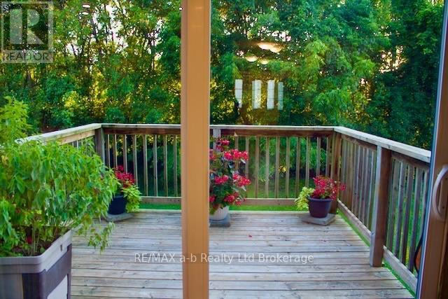 498 LAMPMAN PLACE, Woodstock (Woodstock - South) — photo 6