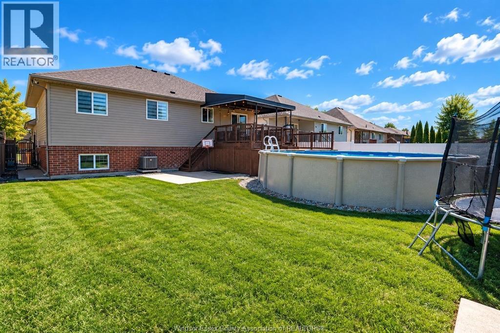 1035 TREVERTON CRESCENT - 22