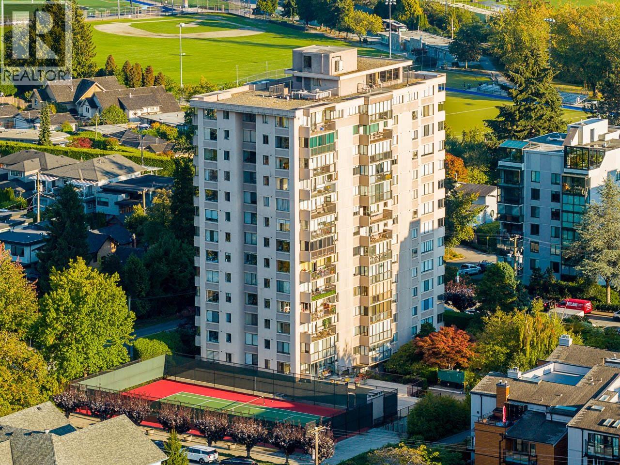 1102 555 13TH STREET, West Vancouver