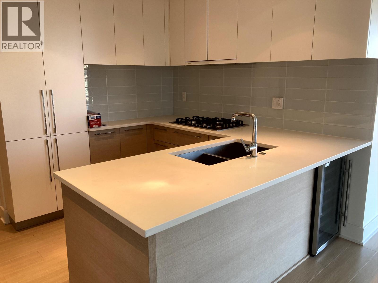 2807 1188 PINETREE WAY, Coquitlam — photo 2