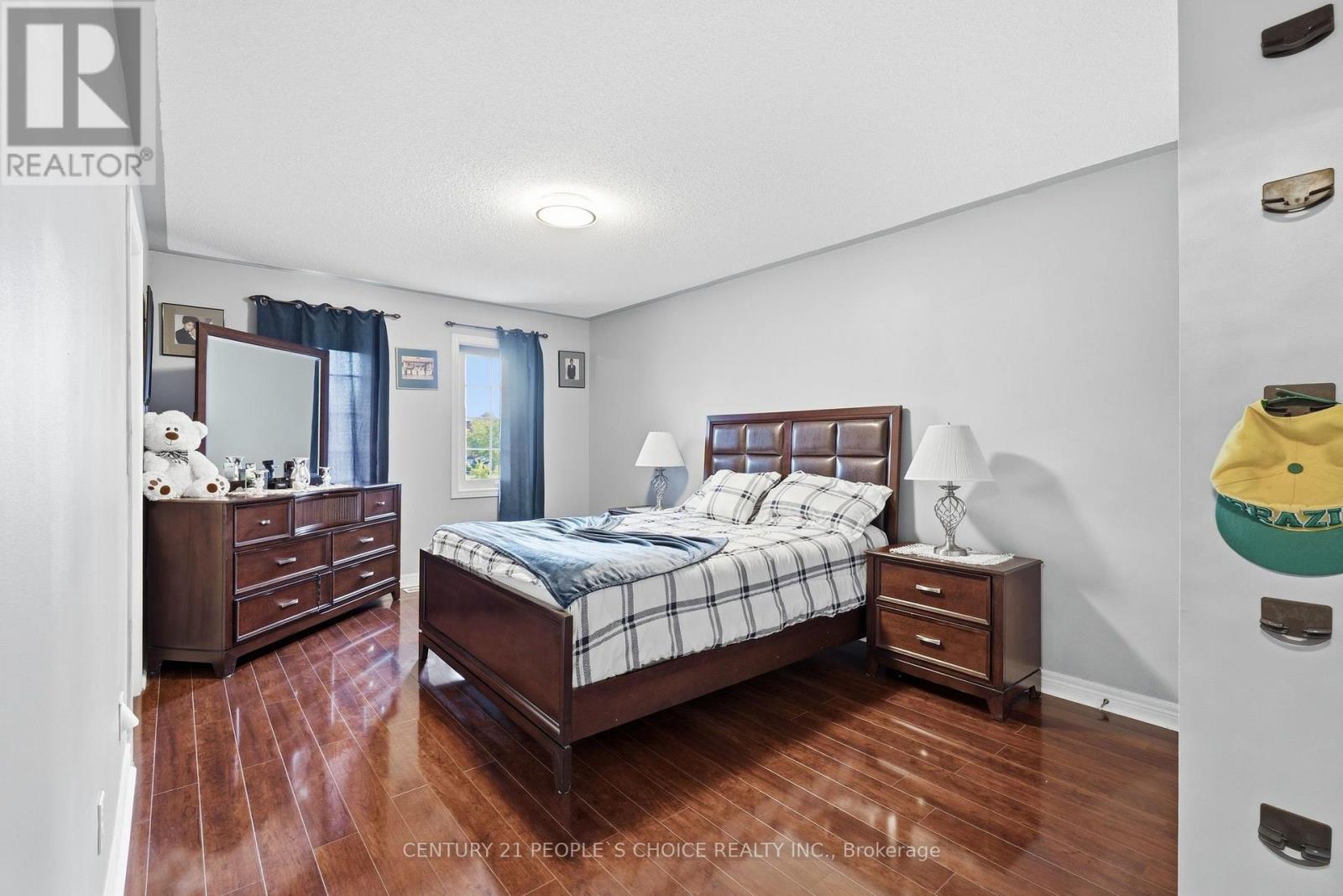 4 IMPERIAL CROWN LANE - 33