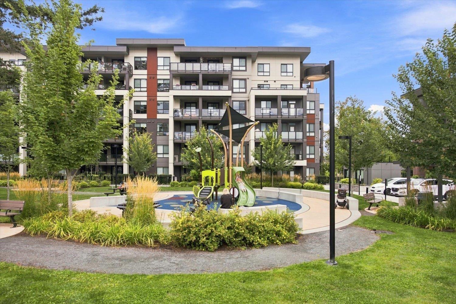 410 45511 CAMPUS DRIVE, Garrison Crossing, Chilliwack — photo 1
