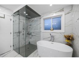 8995 Queen Mary Boulevard, Surrey, BC V3V6R2 Photo 30