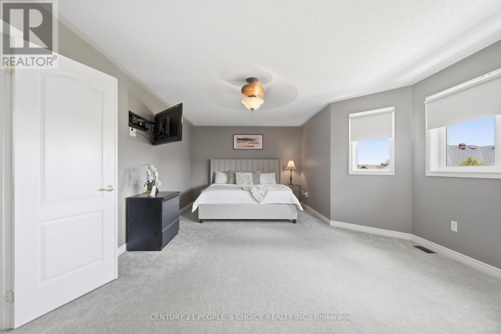 43 STRAWBERRY HILL COURT - 27