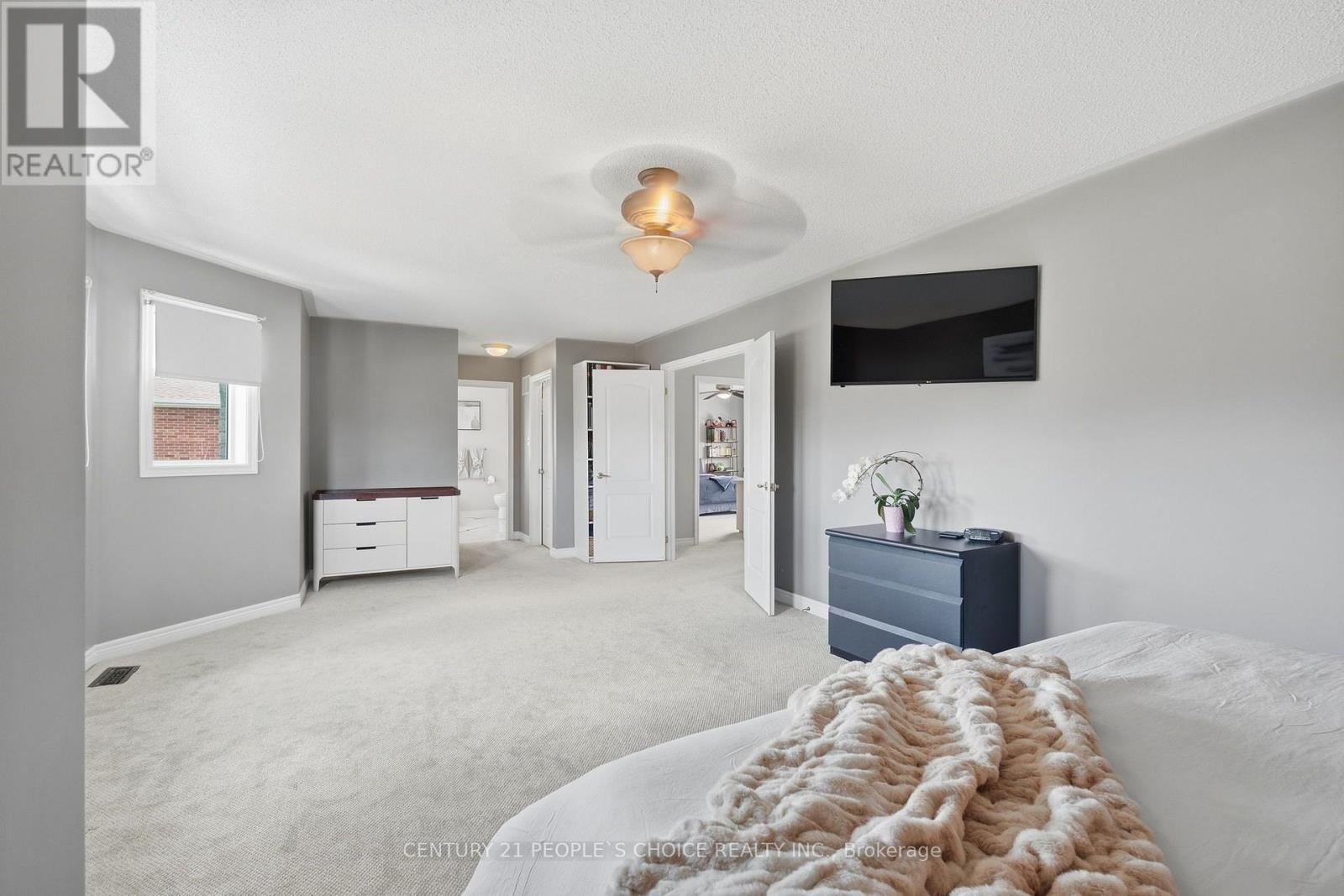 43 STRAWBERRY HILL COURT - 29