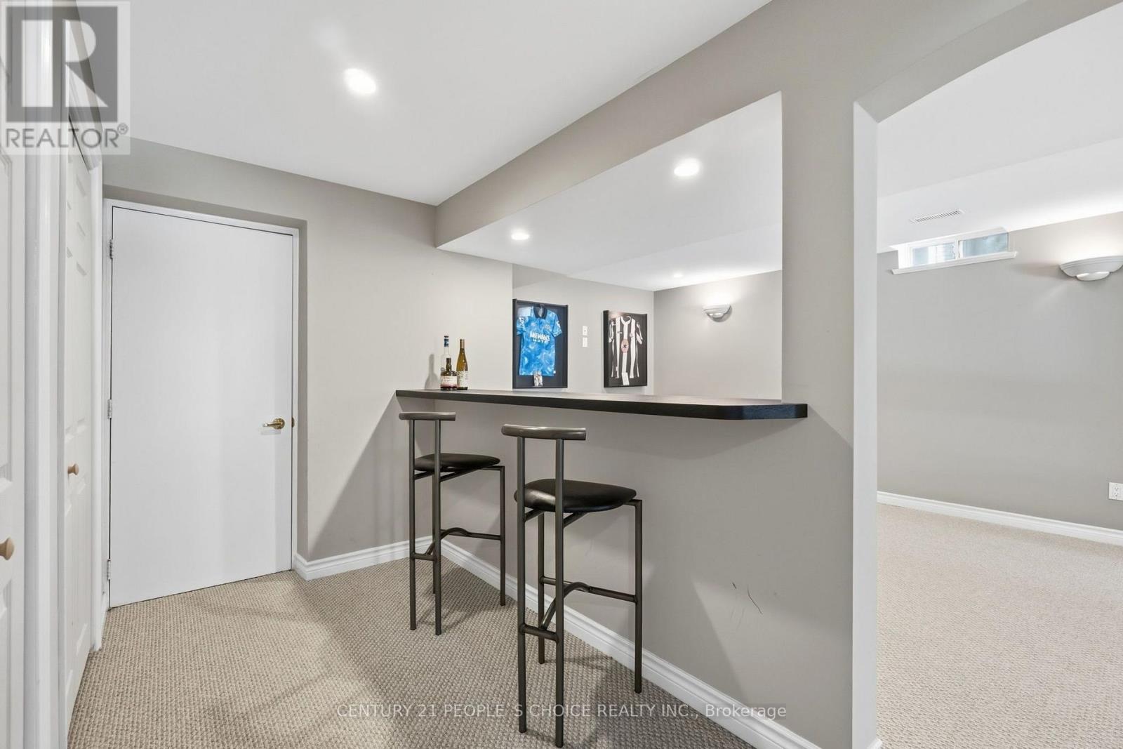 43 STRAWBERRY HILL COURT - 36