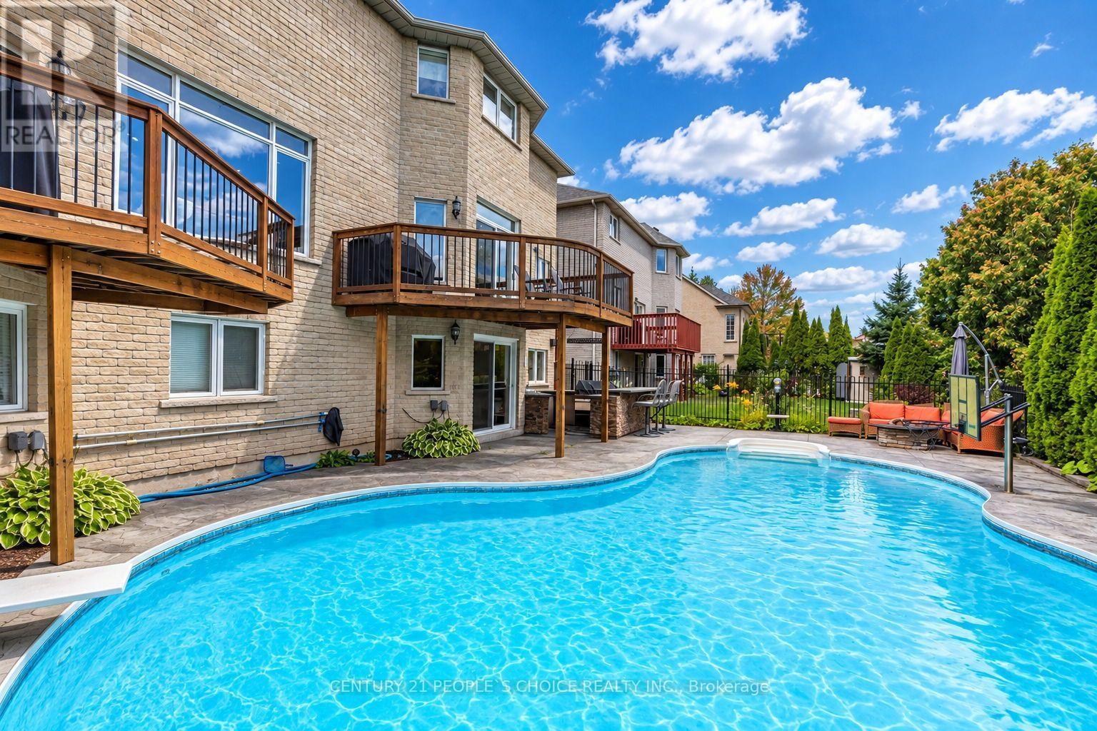 43 STRAWBERRY HILL COURT - 47