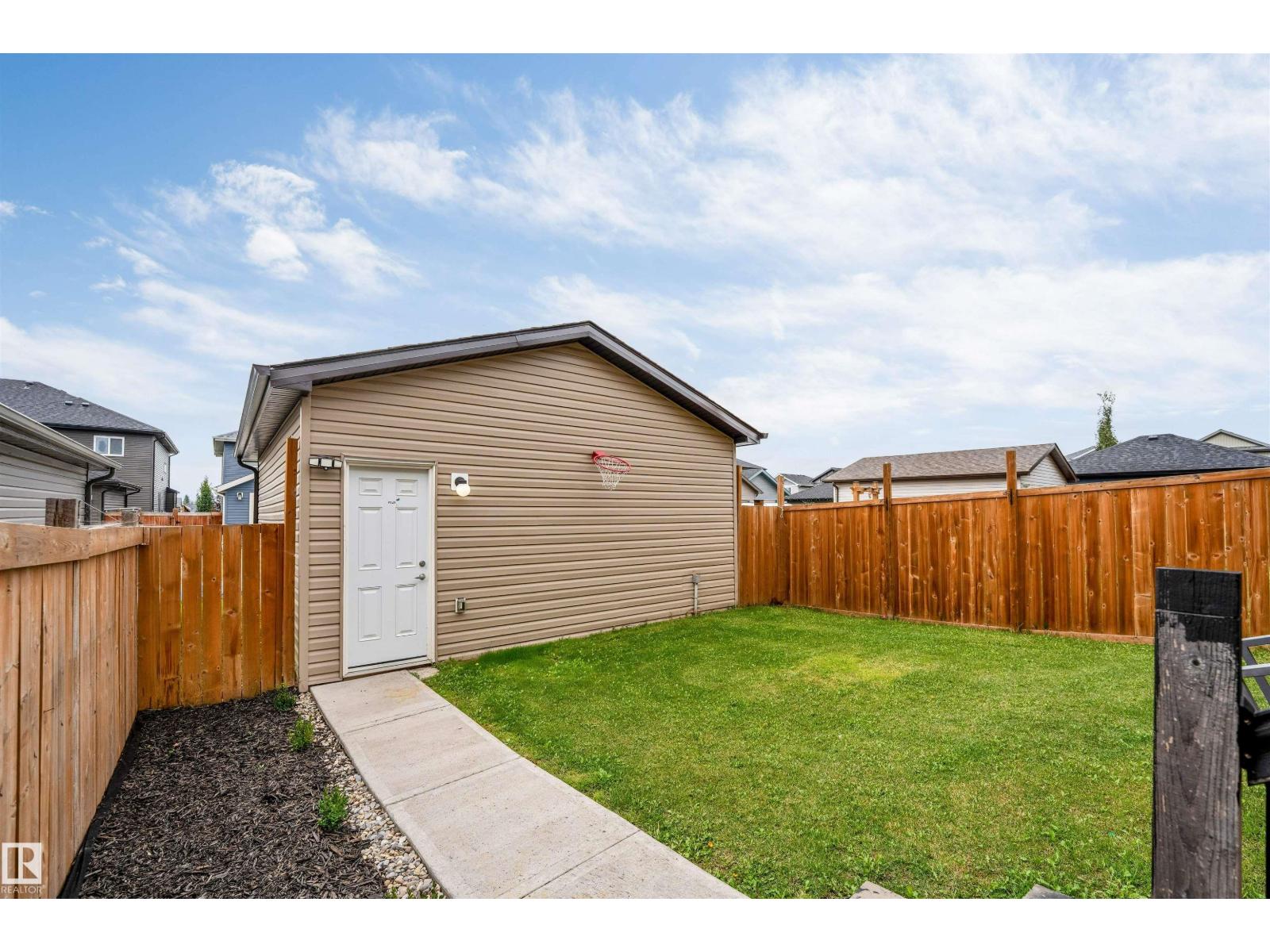 4712 35 ST - 40