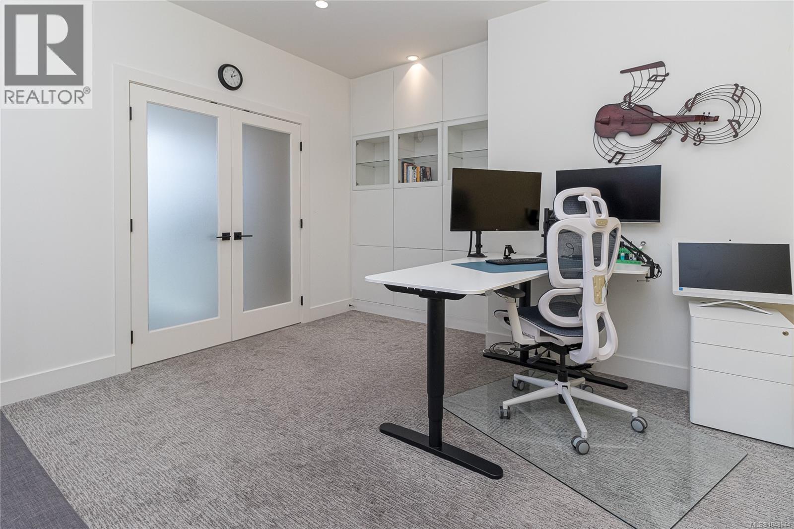  1005 Golden Spire Crescent, Langford