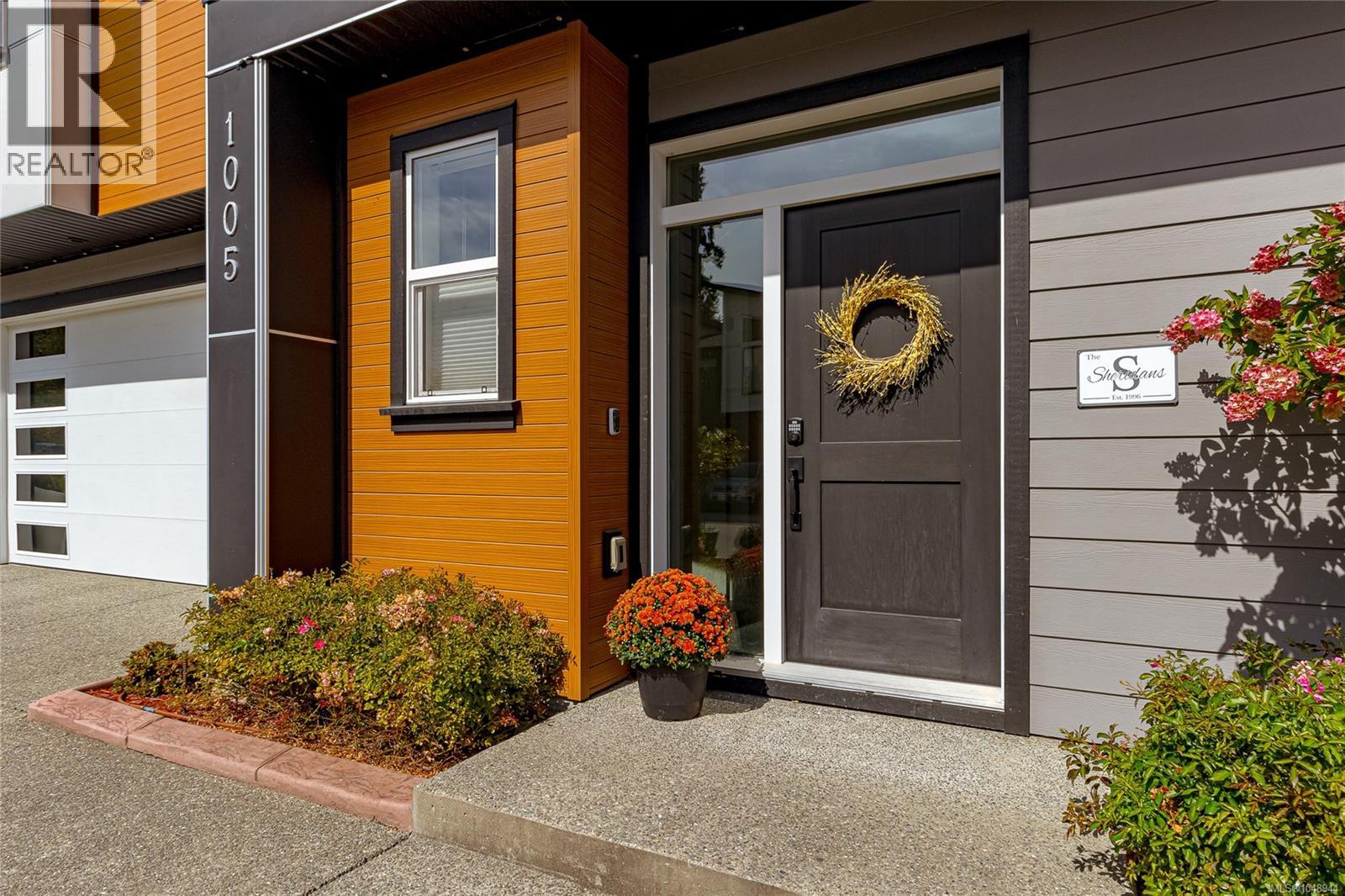  1005 Golden Spire Crescent, Langford