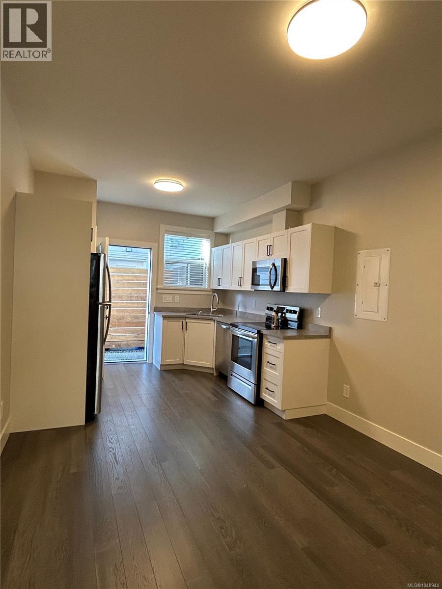  1005 Golden Spire Crescent, Langford