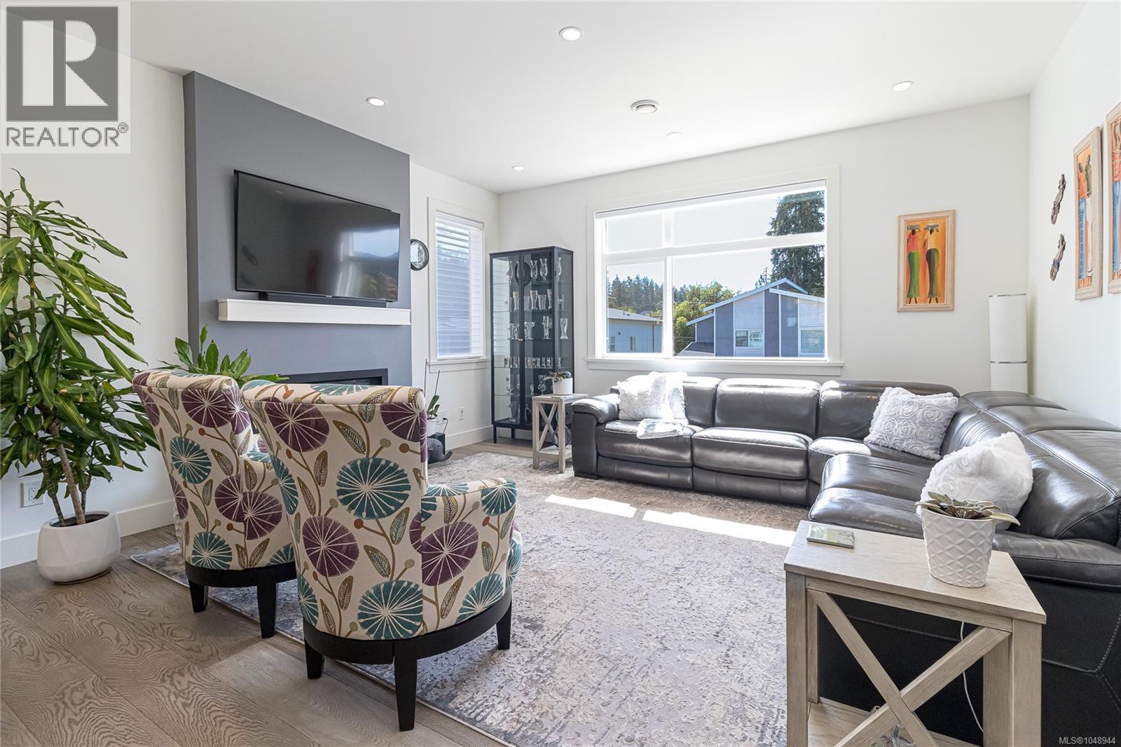  1005 Golden Spire Crescent, Langford