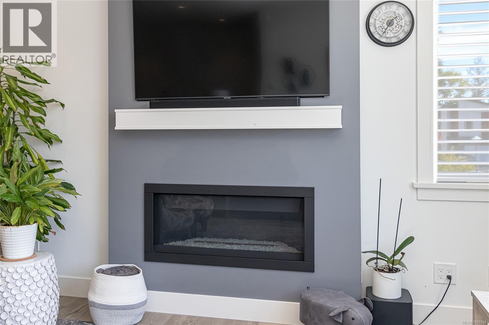  1005 Golden Spire Crescent, Langford