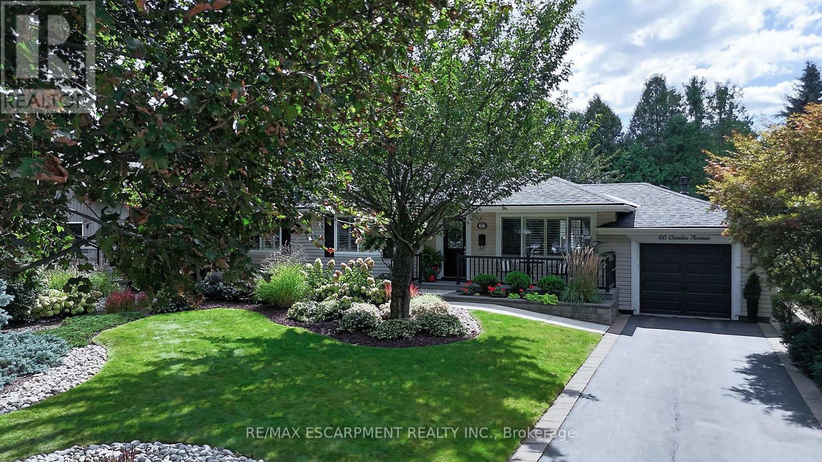 66 GARDEN AVENUE - 35