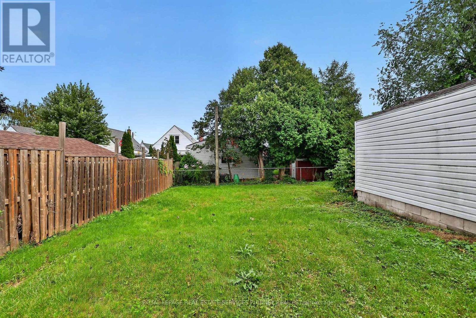 245 GLENHOLME AVENUE - Image 33