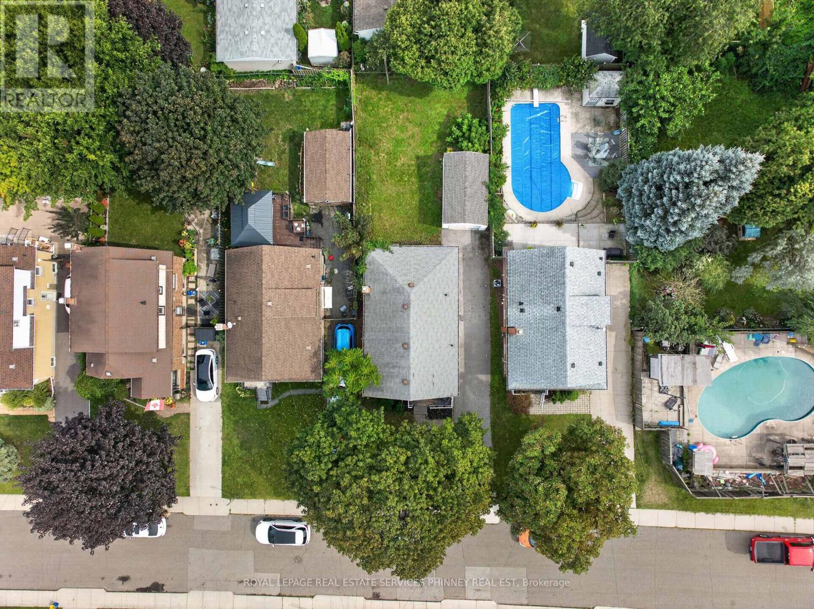 245 GLENHOLME AVENUE - Image 37