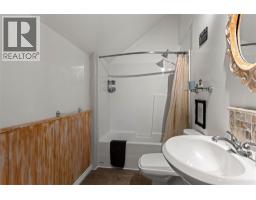6584 Corral Road, Clearwater, BC V0E1N1 Photo 38