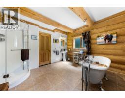 6584 Corral Road, Clearwater, BC V0E1N1 Photo 31