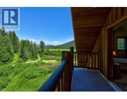 2pc Bathroom - 6584 Corral Road, Clearwater, BC V0E1N1 Photo 12