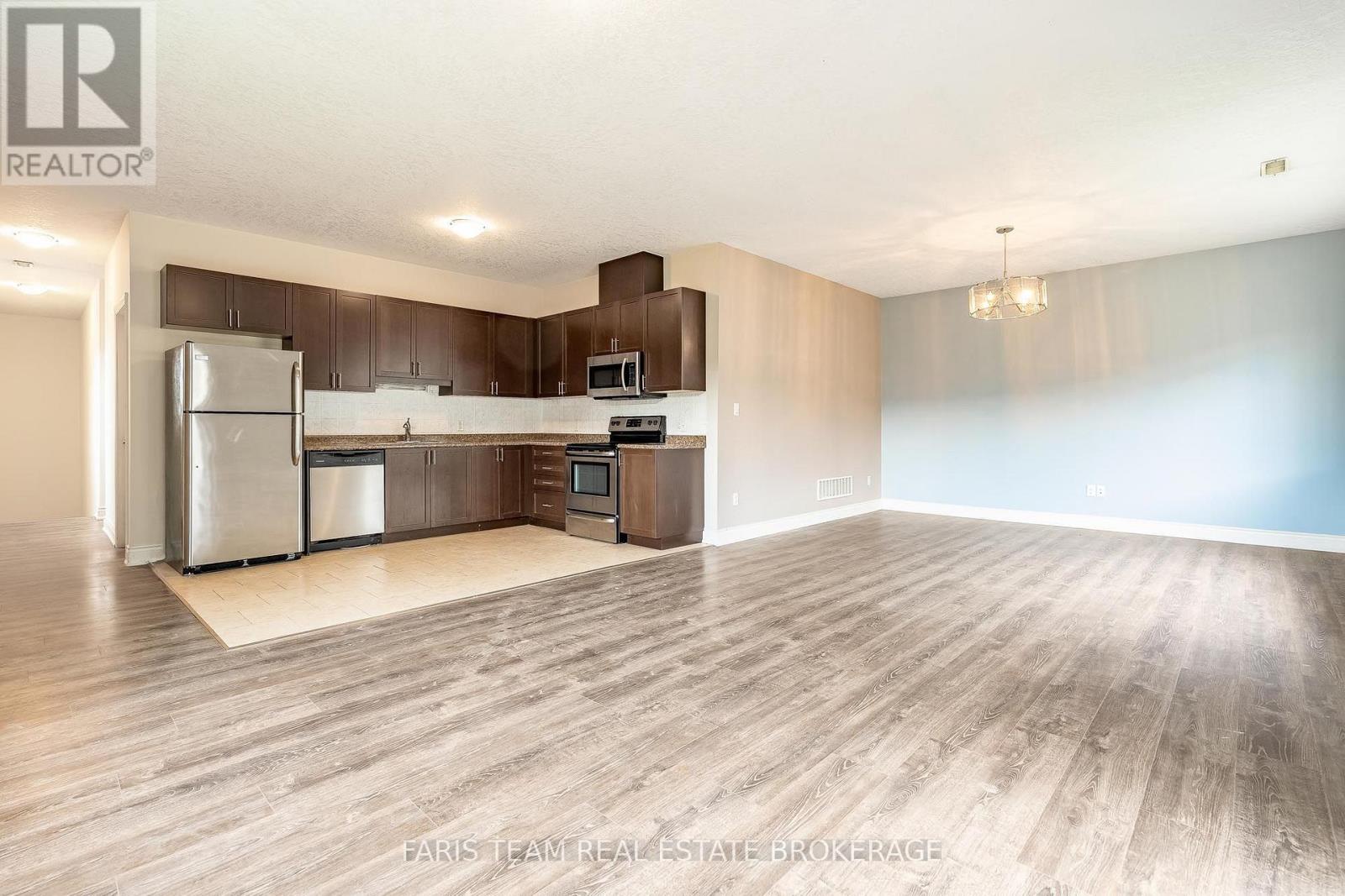 3118 EMPEROR DRIVE - Image 10
