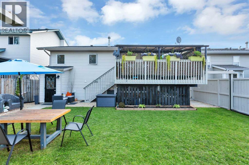 Listing photo – 52 Harper Drive, Sylvan Lake