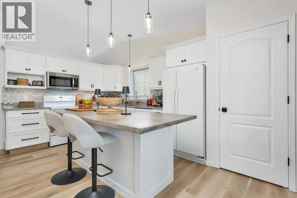 Listing photo – 52 Harper Drive, Sylvan Lake