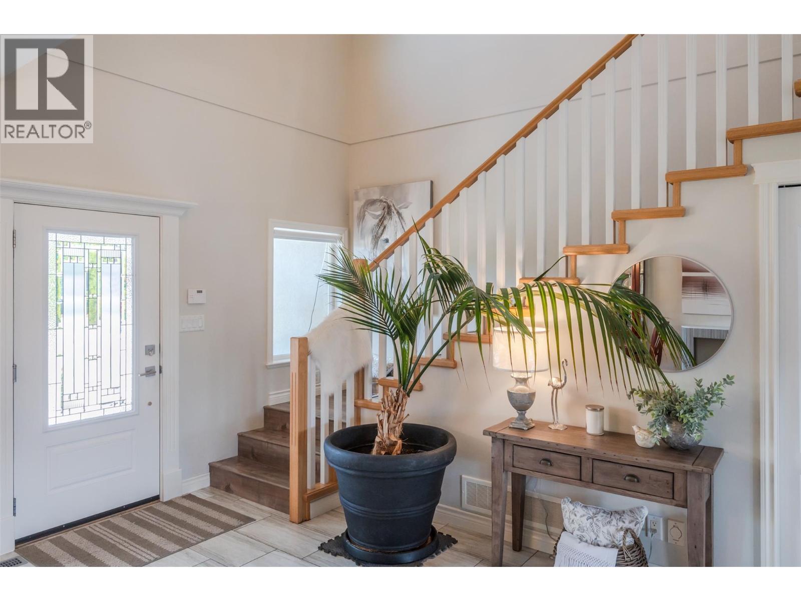 5091 Croil Avenue, Summerland