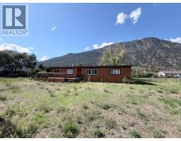 591 Davidson Crescent, Lillooet, BC V0K1V0 Photo 17