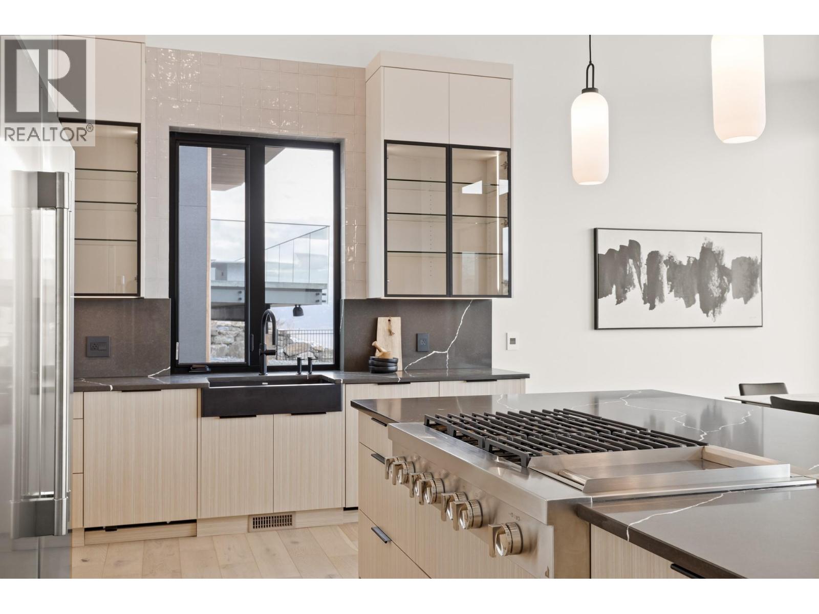 5584 Upper Mission Court - 24
