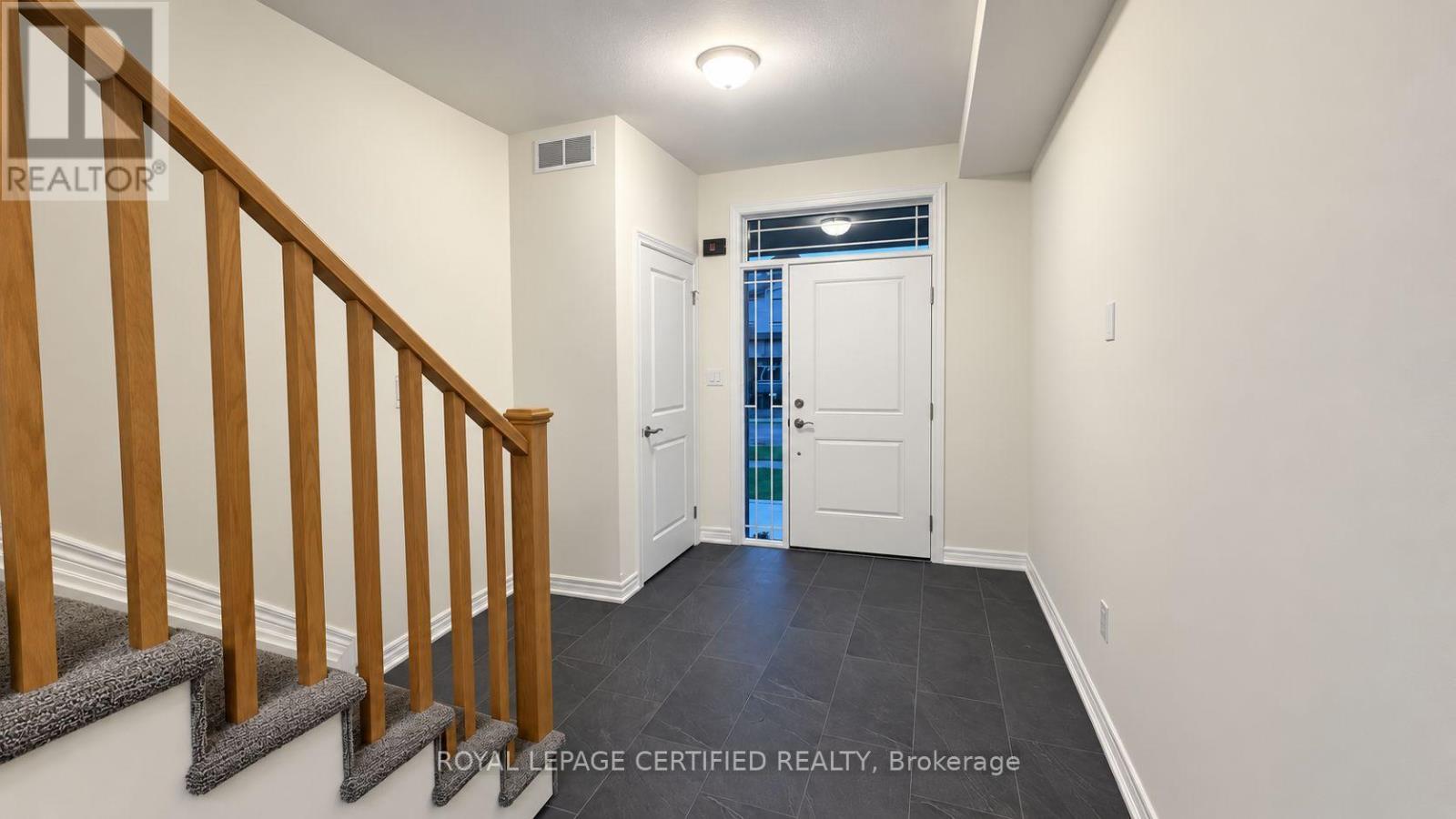 11 ALICIA CRESCENT, Thorold (Hurricane/Merrittville) — photo 4