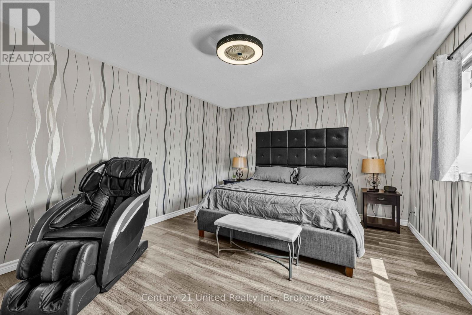 49 WATERVIEW LANE - 13