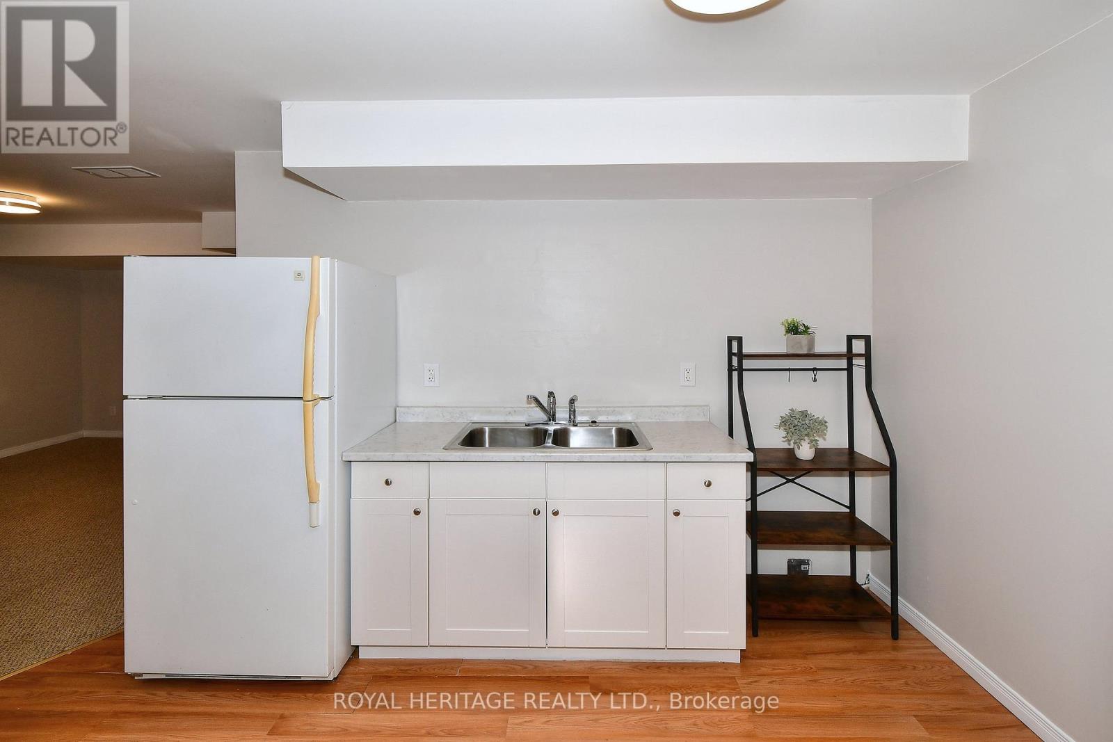 358 MIDDLEFIELD ROAD - 16