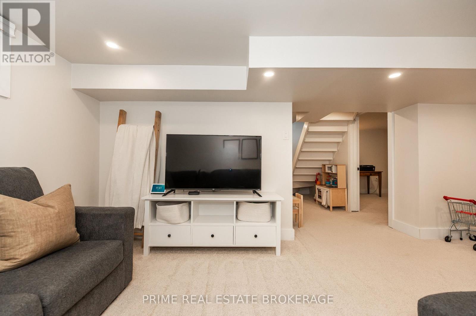 8 PINE STREET - Image 37