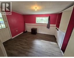 300 3rd Avenue, Castlegar, BC V1N2A6 Photo 8