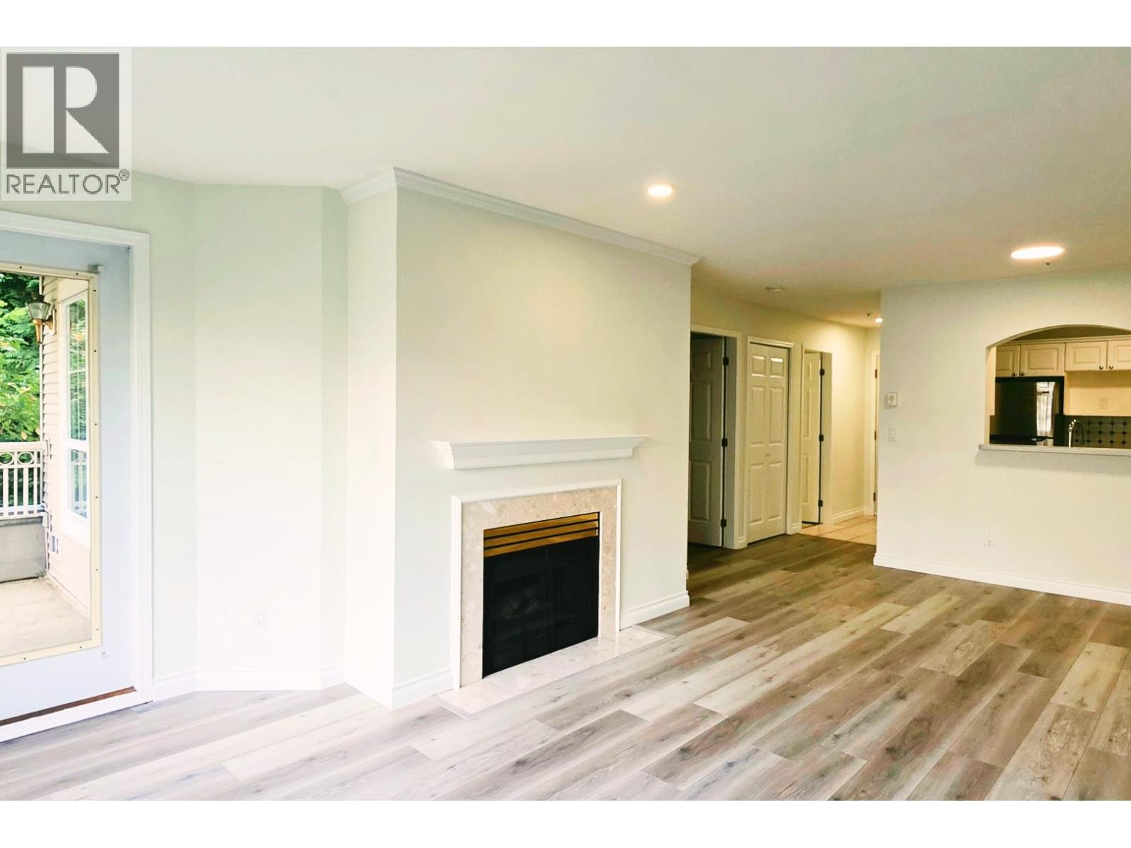 205 2970 PRINCESS CRESCENT, Coquitlam