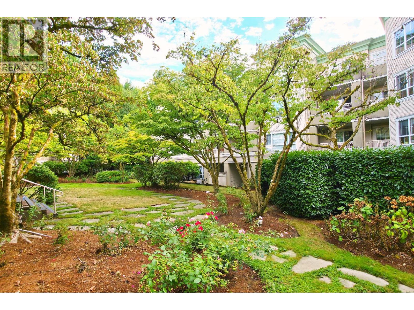 205 2970 PRINCESS CRESCENT, Coquitlam
