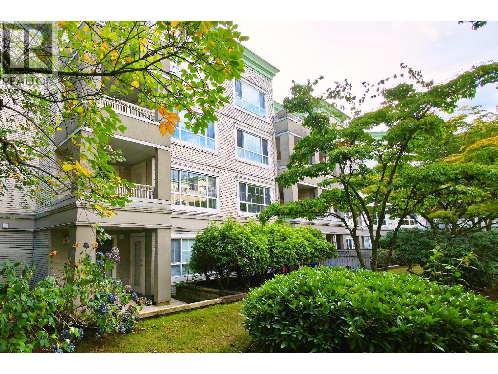 205 2970 PRINCESS CRESCENT, Coquitlam