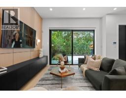1 3255 W 13th Avenue, Vancouver, BC V6K2V6 Photo 9