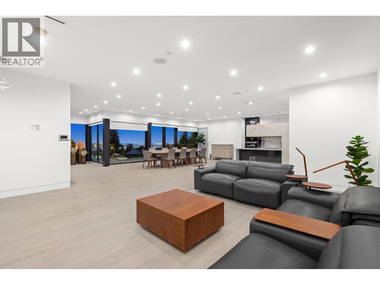 1035 GREENWOOD PLACE, West Vancouver