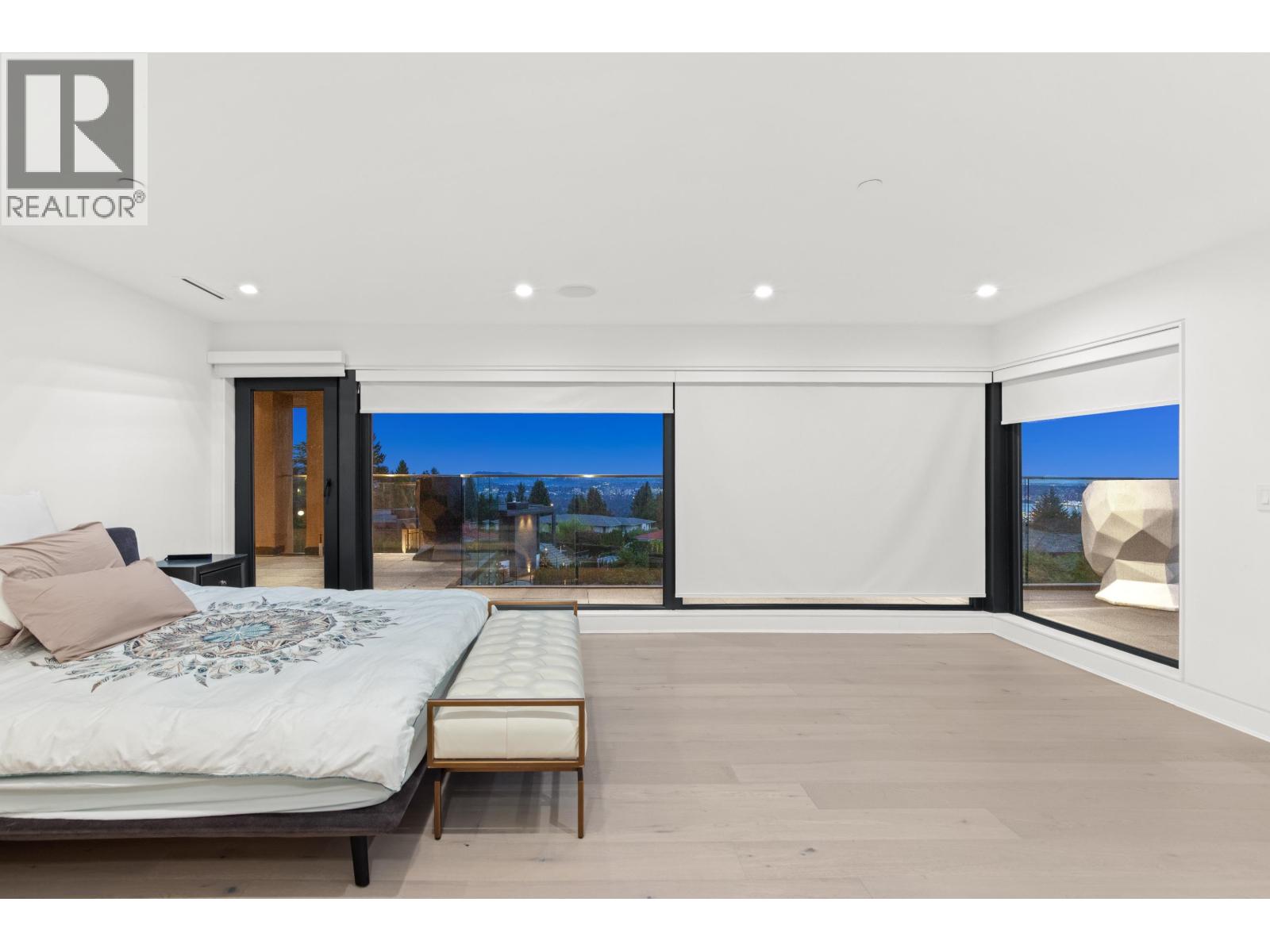 1035 GREENWOOD PLACE, West Vancouver