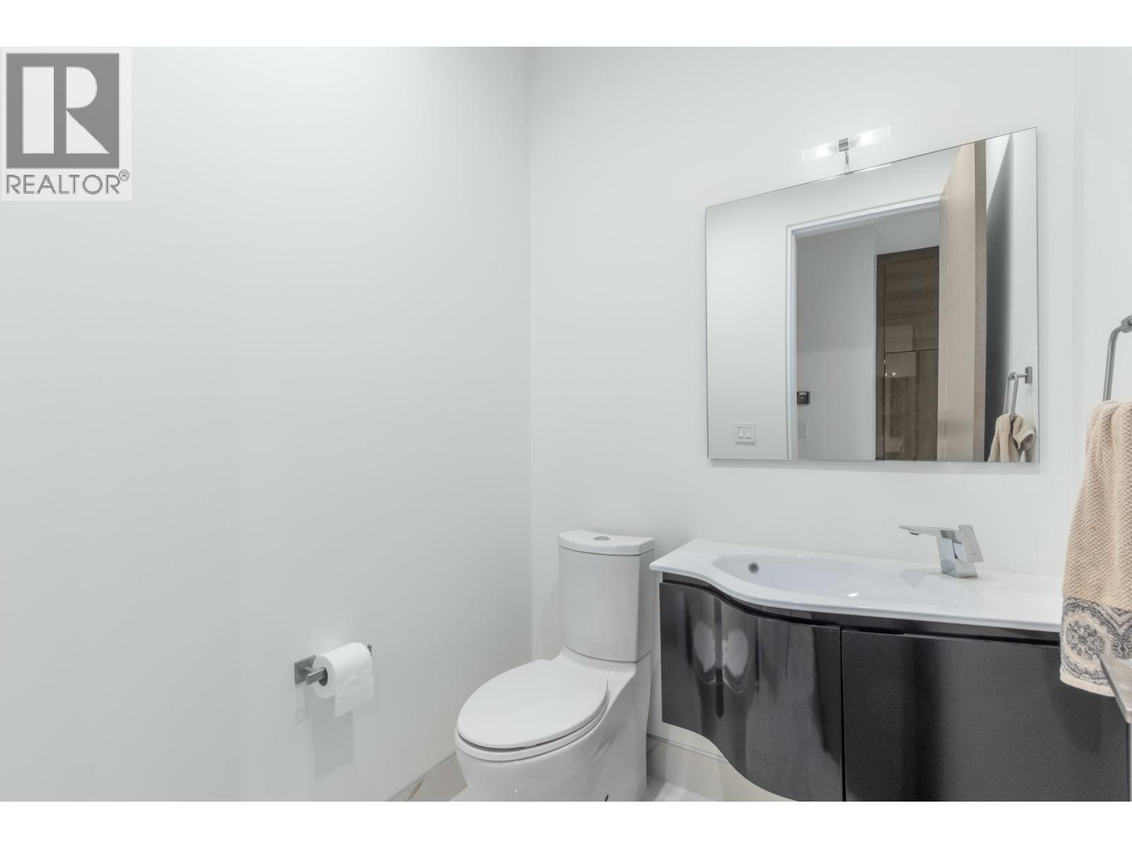 1035 GREENWOOD PLACE, West Vancouver