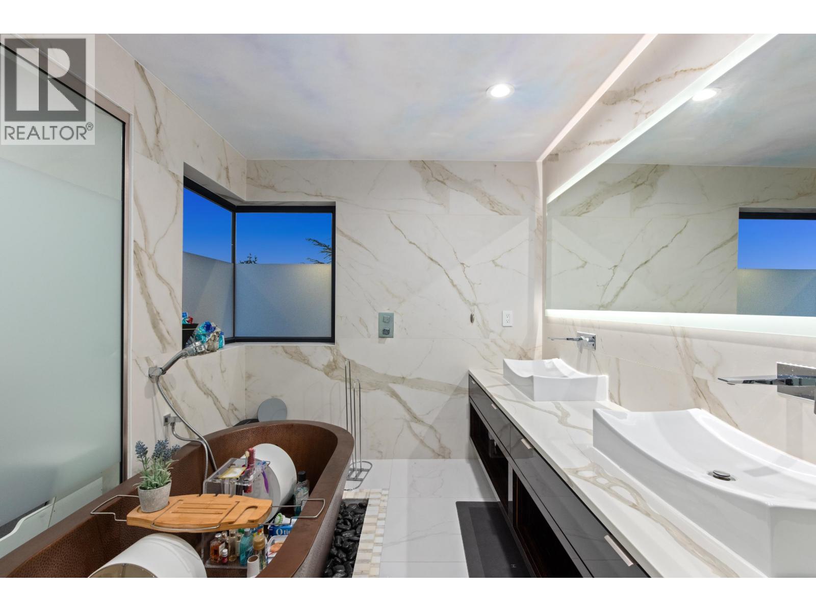 1035 GREENWOOD PLACE, West Vancouver