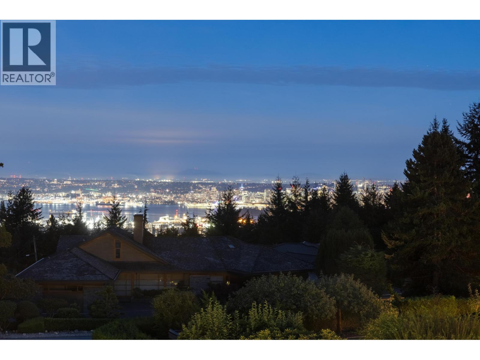 1035 GREENWOOD PLACE, West Vancouver
