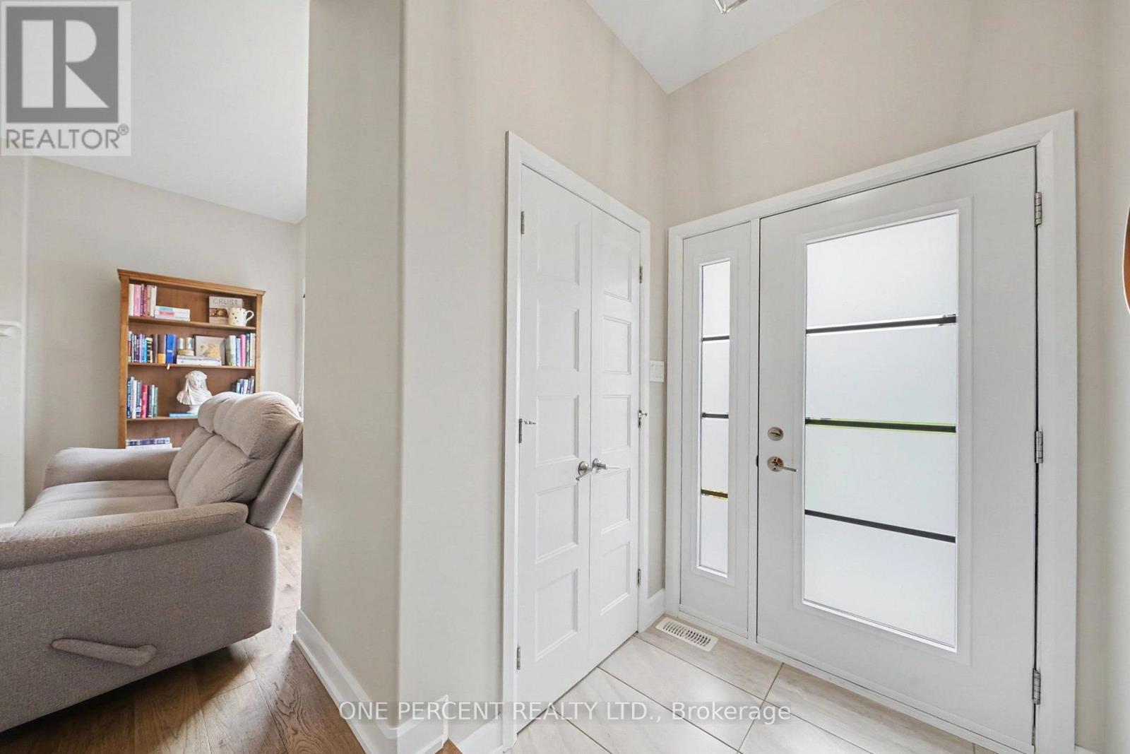 376 TWILIGHT AVENUE - 4