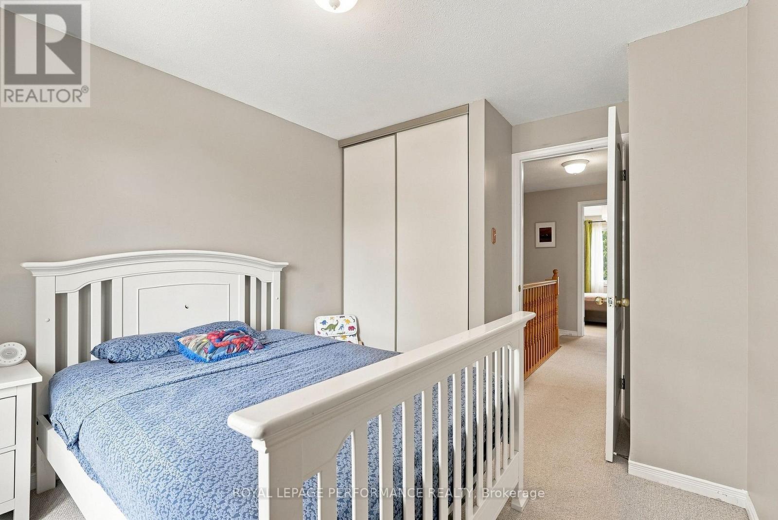 1992 Summerfields Crescent