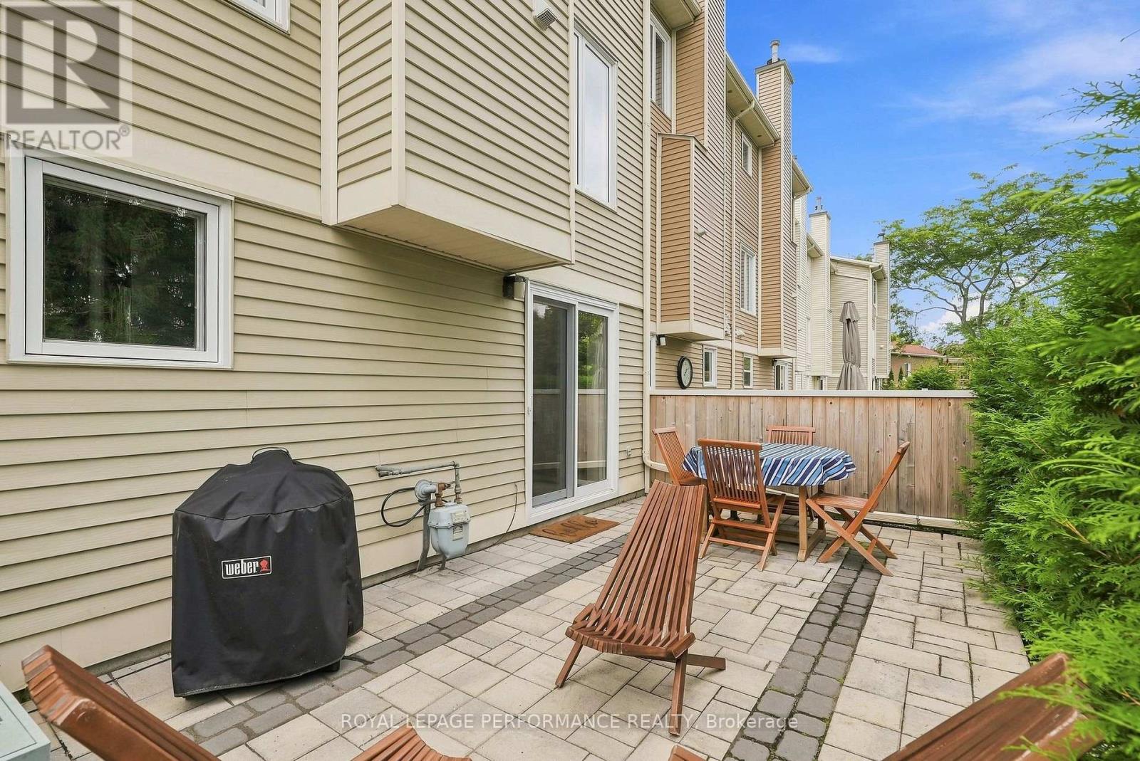 1992 SUMMERFIELDS CRESCENT - 27