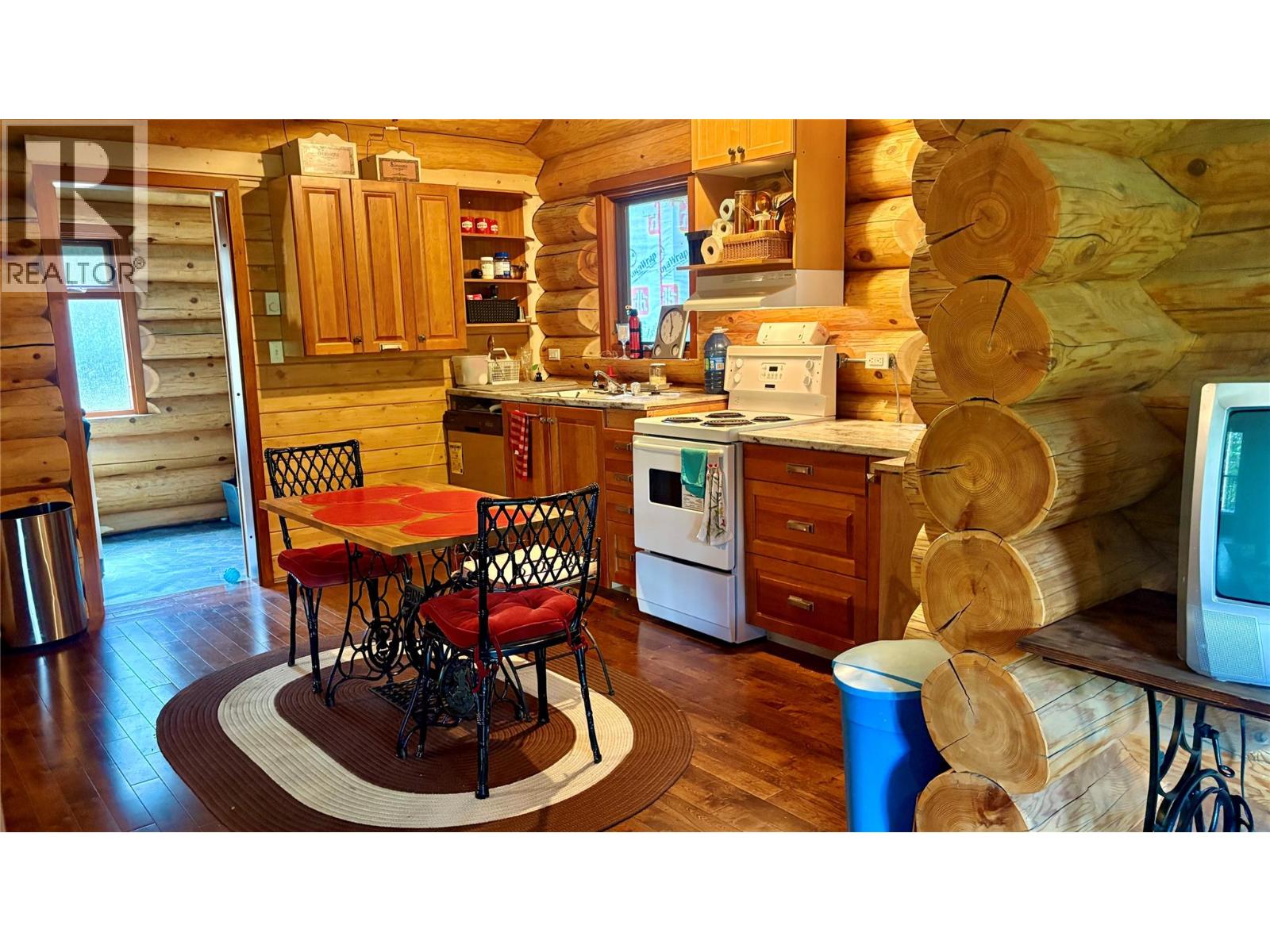 879 Lewis Road - 4